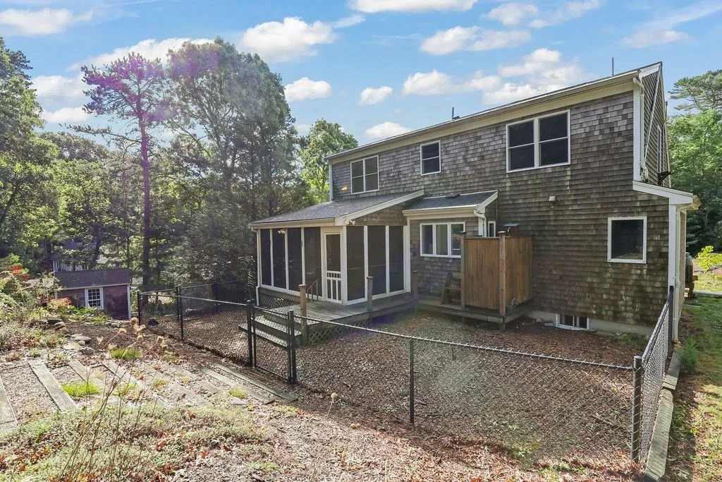 Photo of 9 Beachwood Dr.