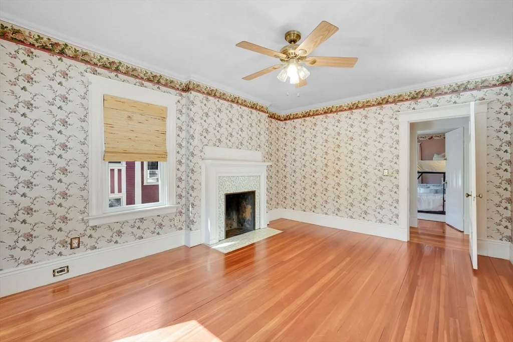 Photo of 32 Spruceland Ave