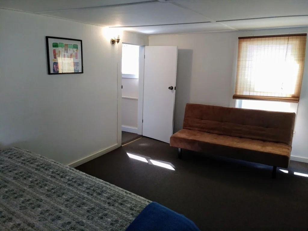 Photo of 4 Lewis Ct