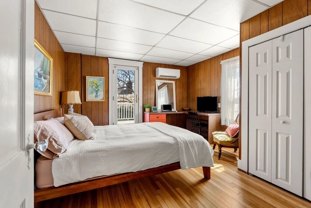 Photo of 15 Preston Beach Rd