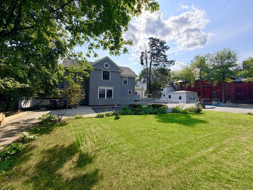 Photo of 21 Maple Street