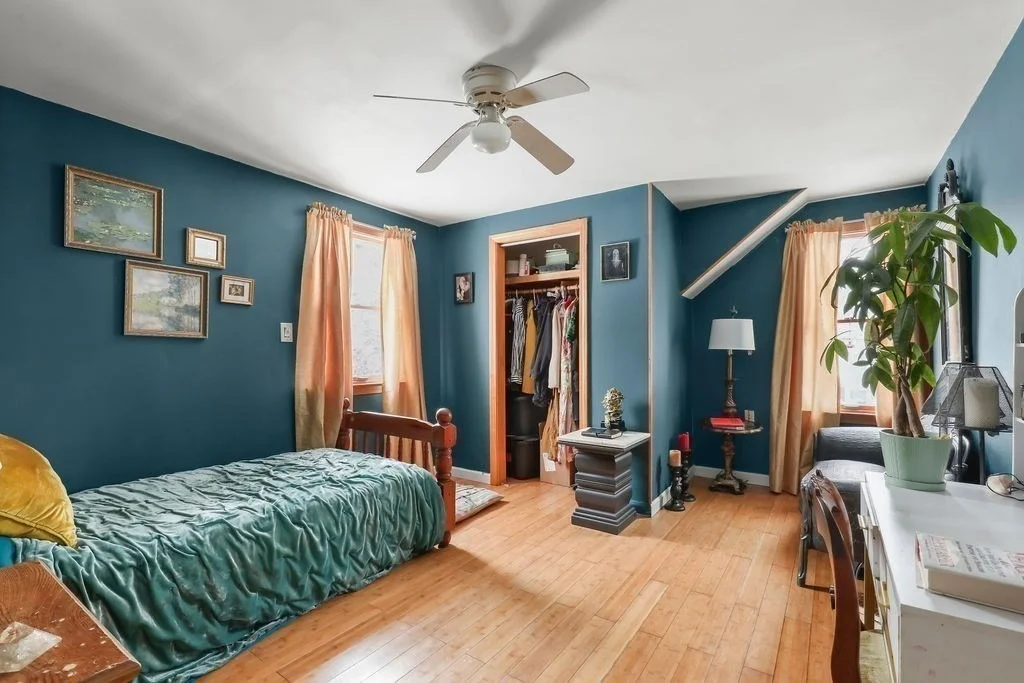 Photo of 4 White Pine Ave