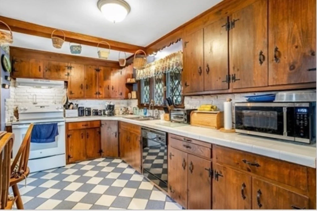 Photo of 68 Corey Hill Rd
