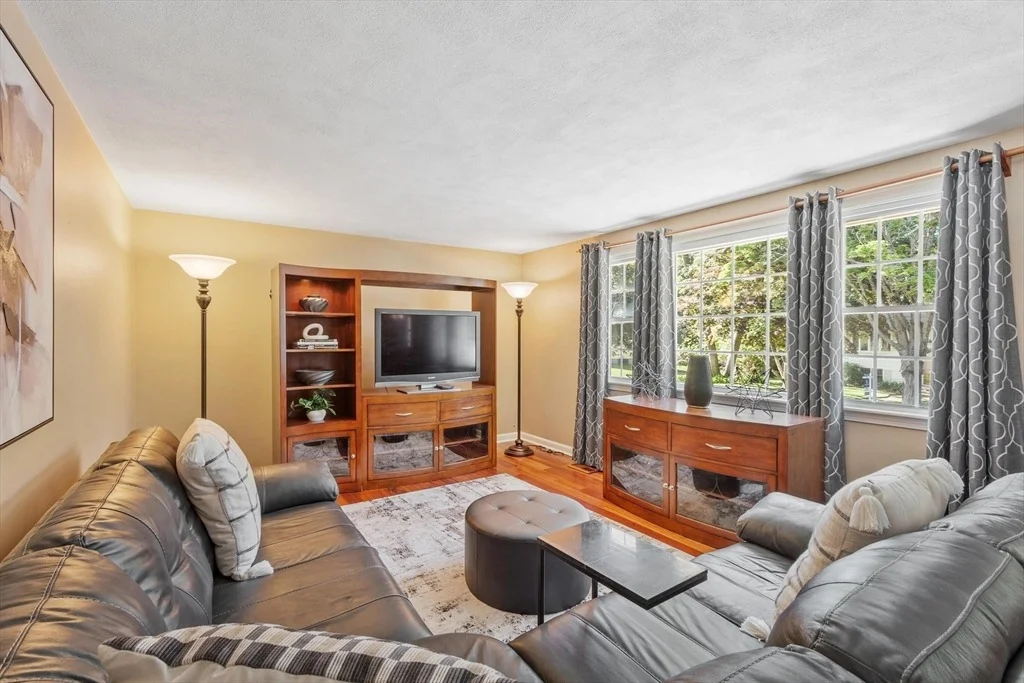 Photo of 9 Brookbridge Rd