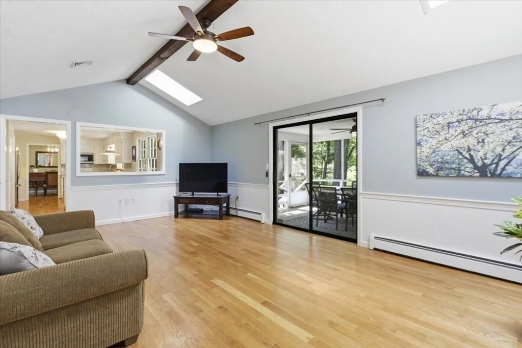 Photo of 27 Kennel Hill Dr