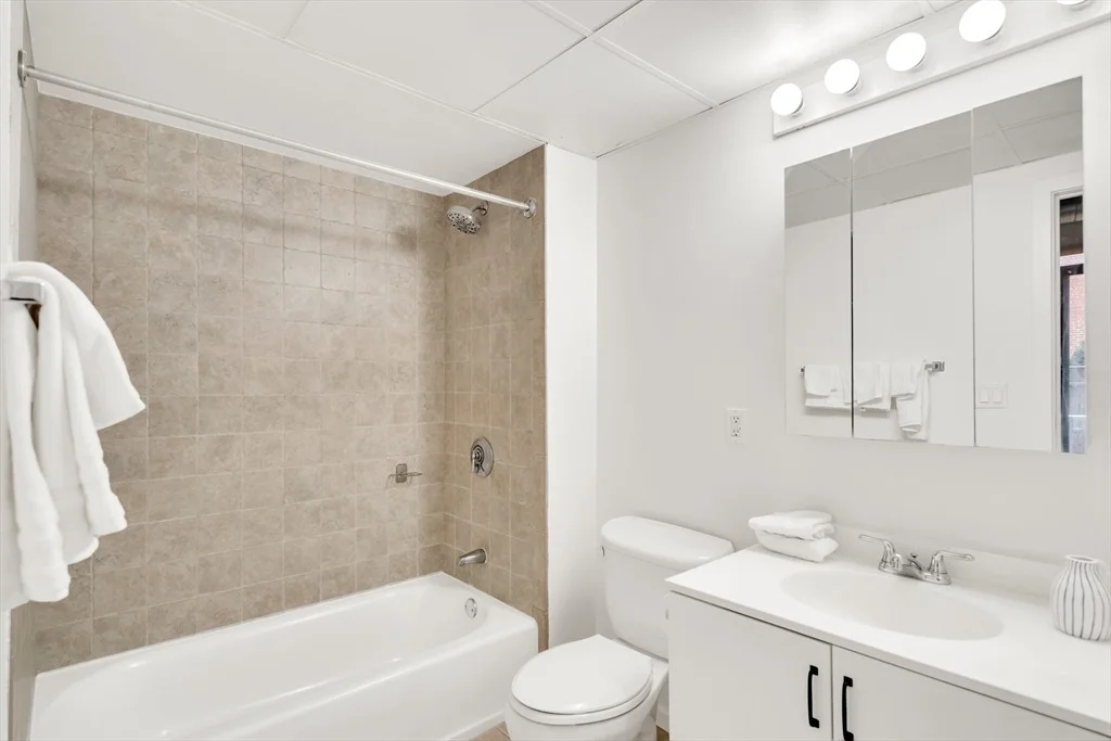 Photo of Unit 106 at 210 Broadway