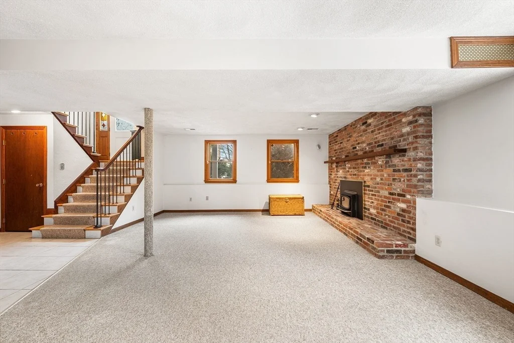 Photo of 90 Sunnyside Ave