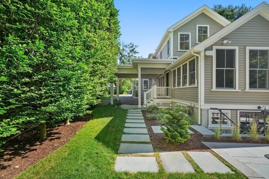 Photo of 46 Central St