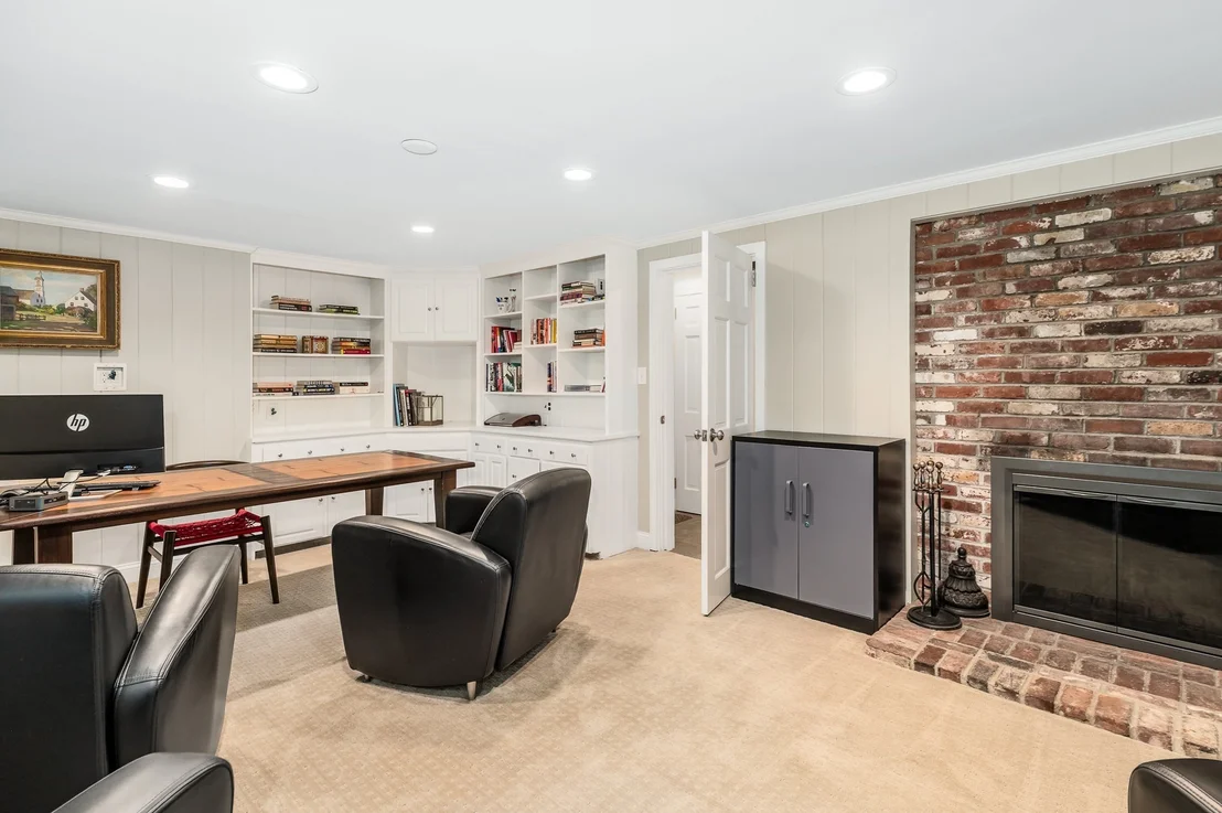 Photo of 10 Burnham Road