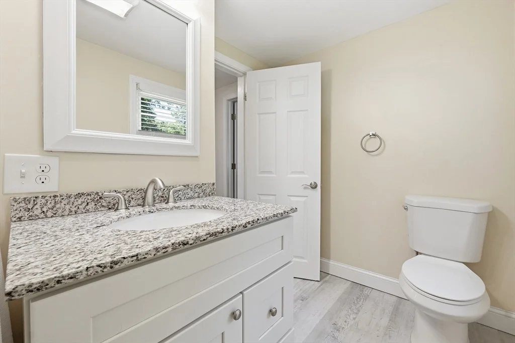 Photo of 9 Pine Dr