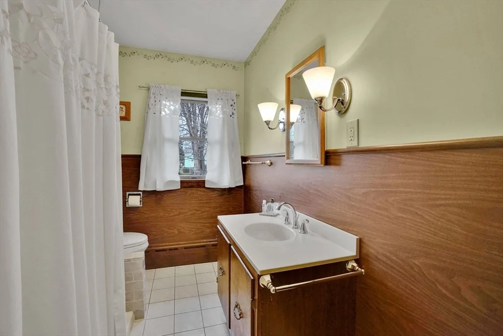 Photo of 76 Roy St
