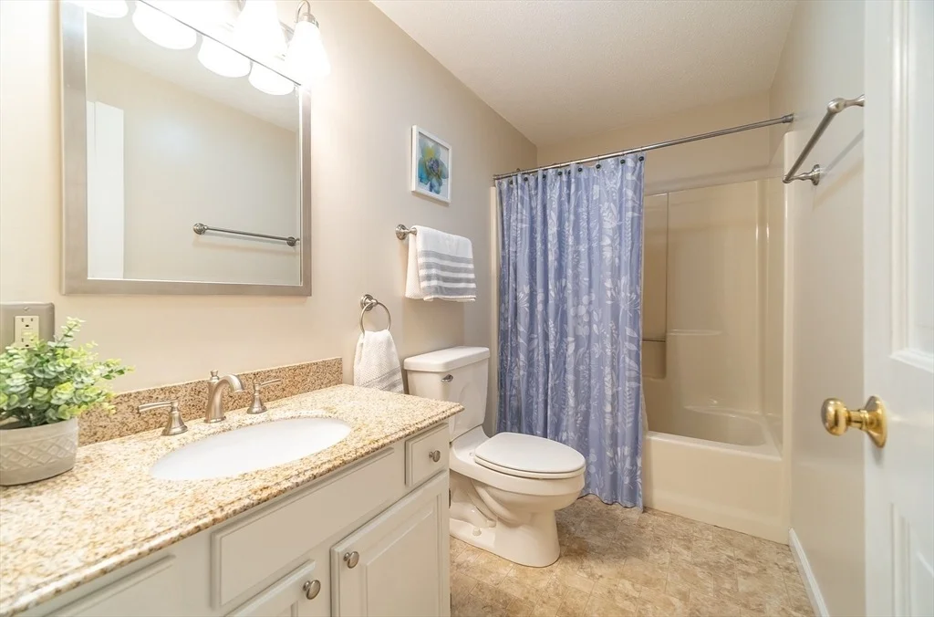 Photo of 7 Bunker Cir