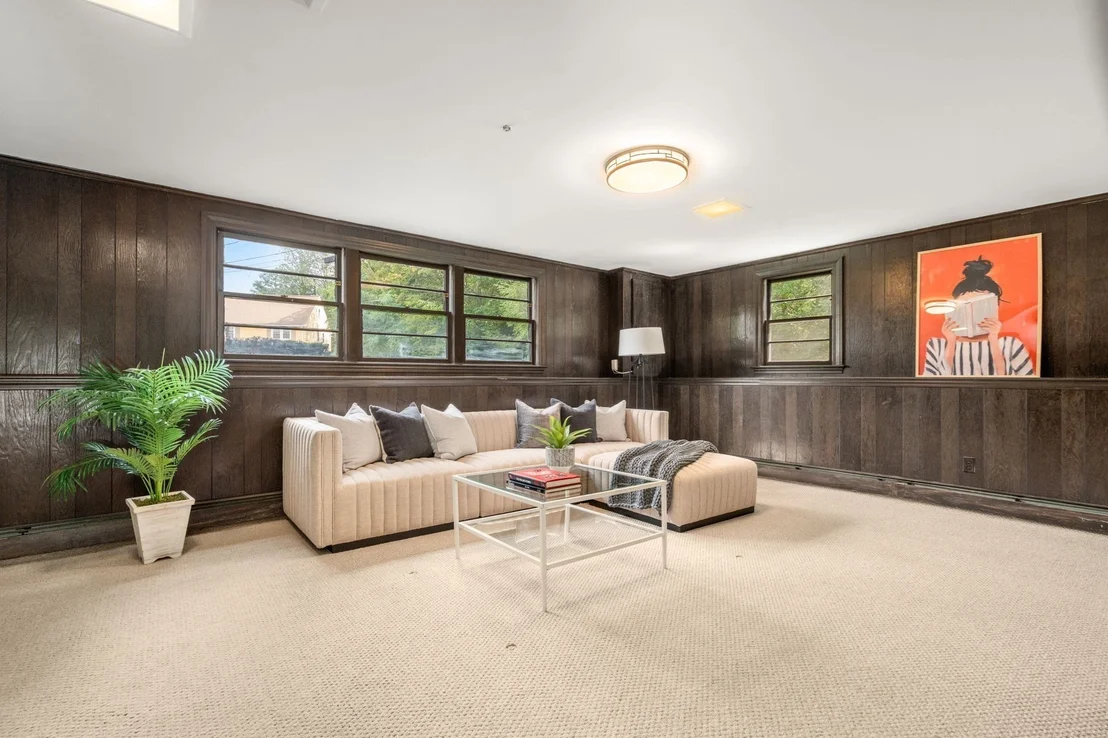 Photo of 43 Meredith Circle