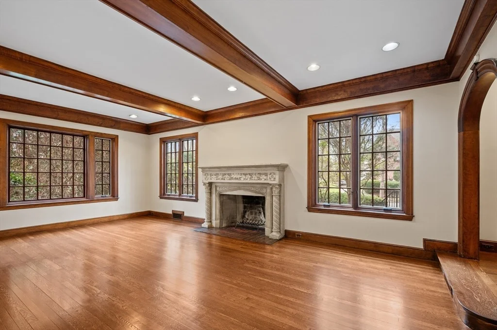 Photo of 81 Brackett Rd