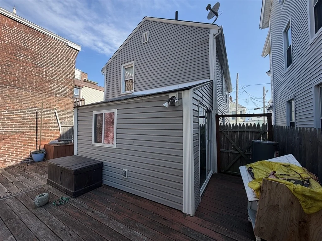 Photo of 149 Franklin St
