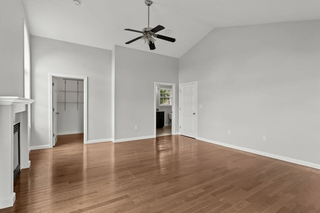 Photo of 8 Woods Hill Cir