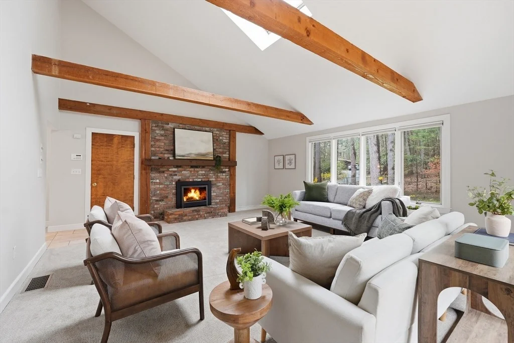 Photo of 273 Belknap Road