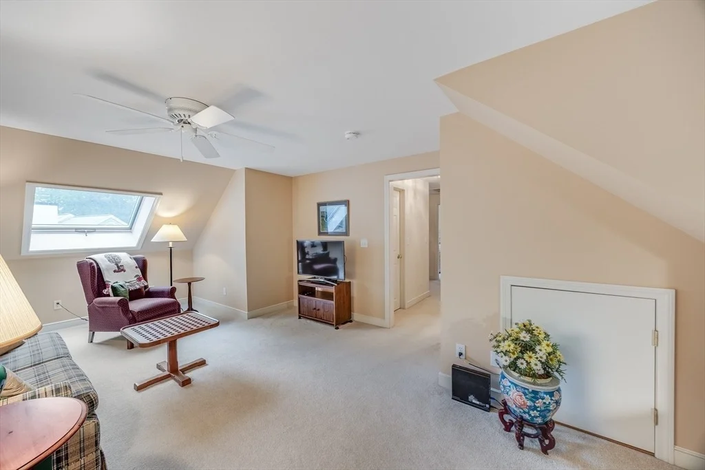 Photo of 20 Crestview Circle