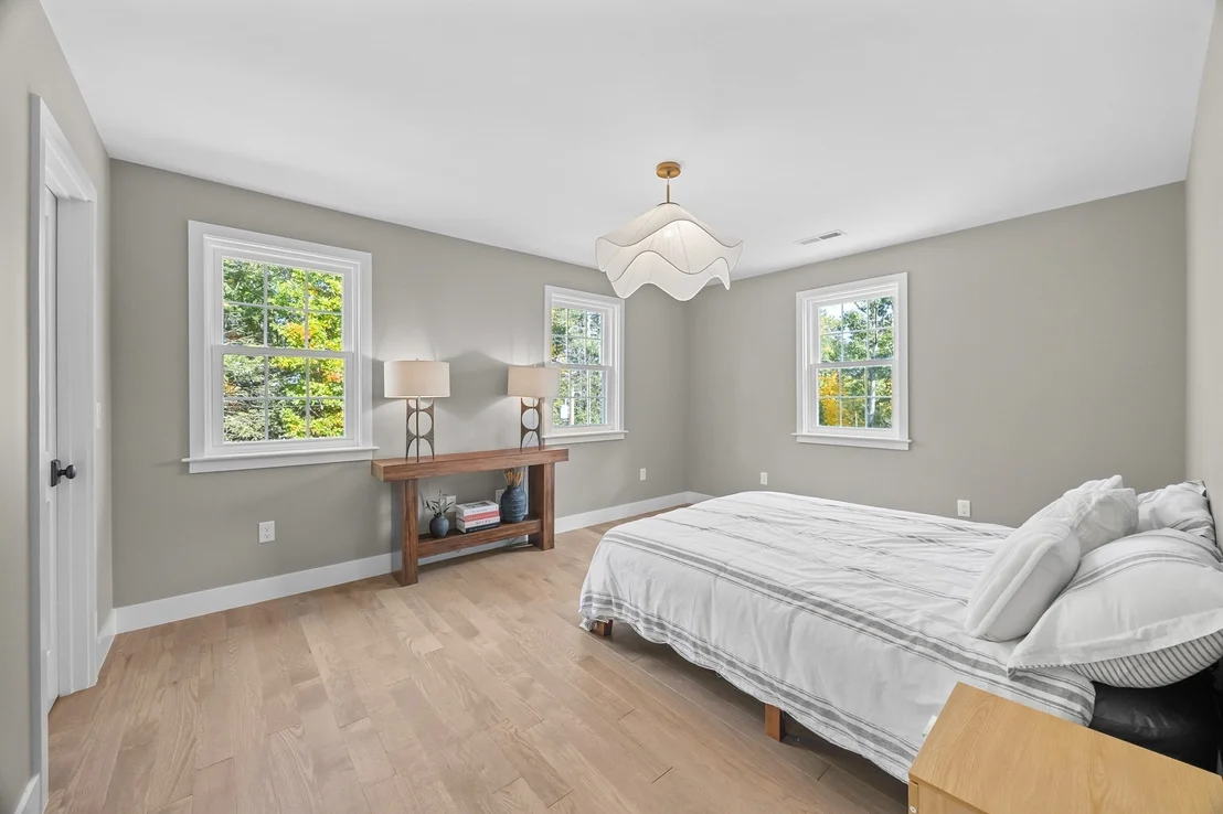 Photo of 128 Old Southbridge Road