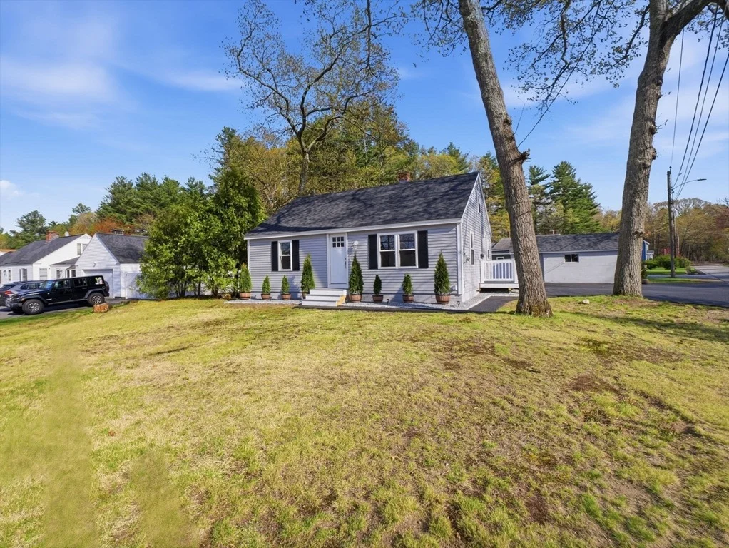 Photo of 51 Sandy Pond Rd
