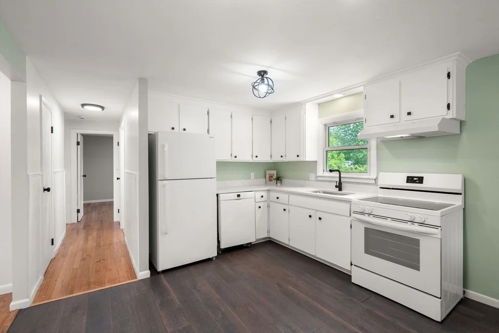 Photo of 188 Moss Rd