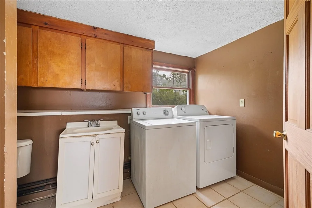 Photo of 2 Dustin St