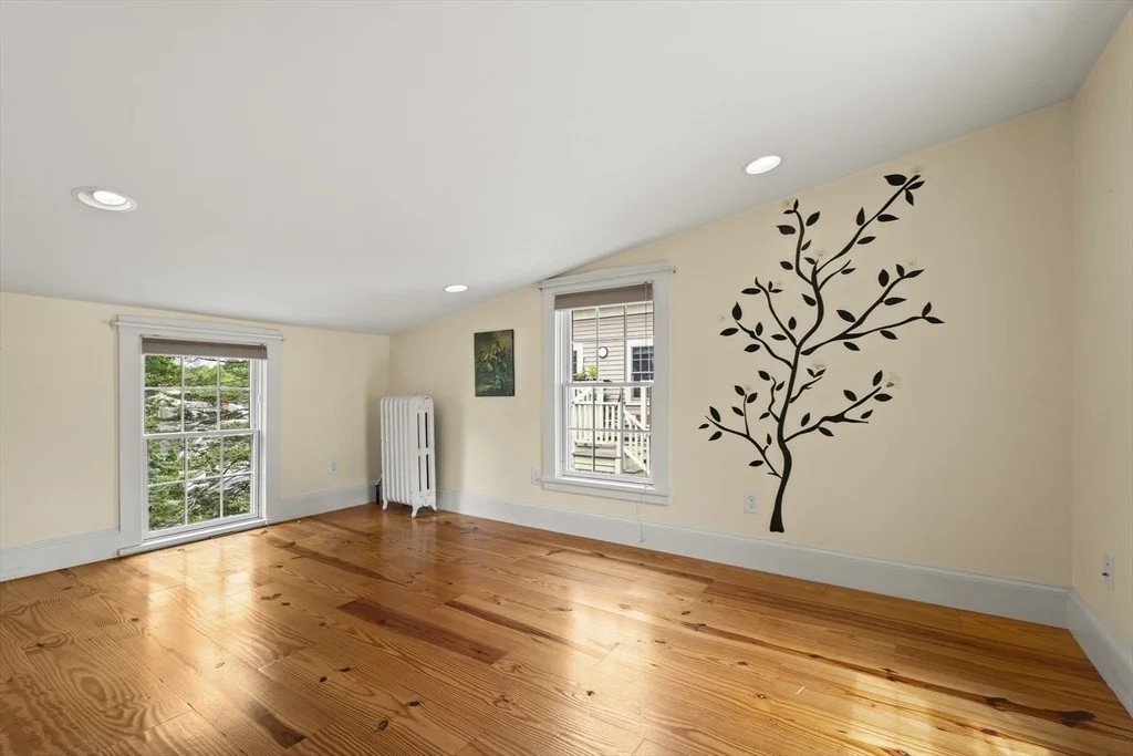 Photo of 15 Linden