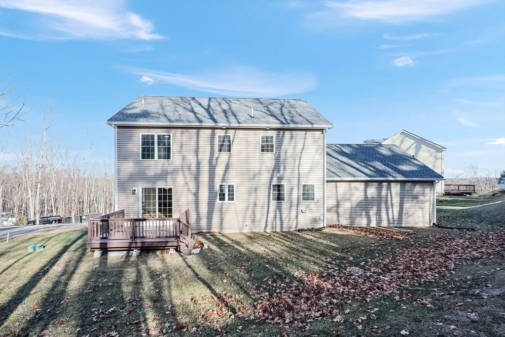Photo of 19 Oriole Dr