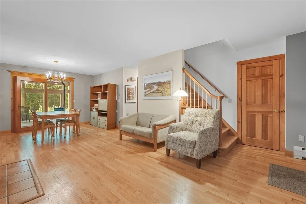 Photo of 166 Rocks Road