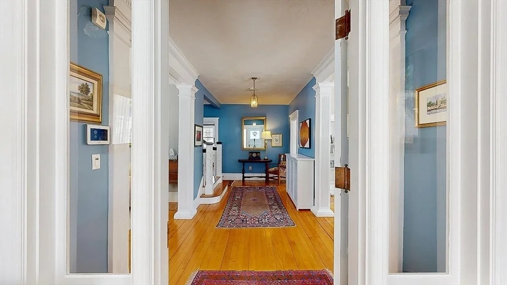Photo of 907 Pleasant St