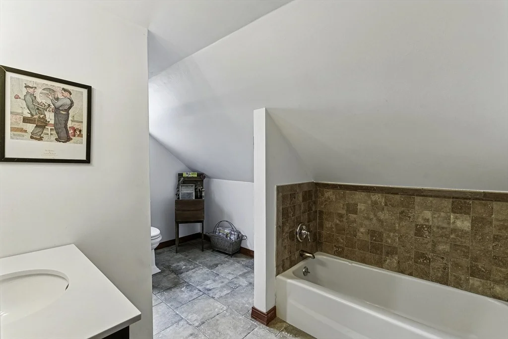 Photo of 16 Picadilly St