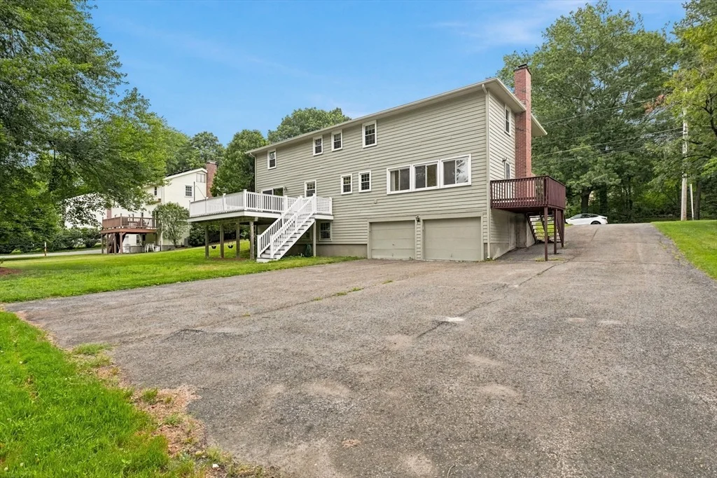 Photo of 52 Lanewood Ave