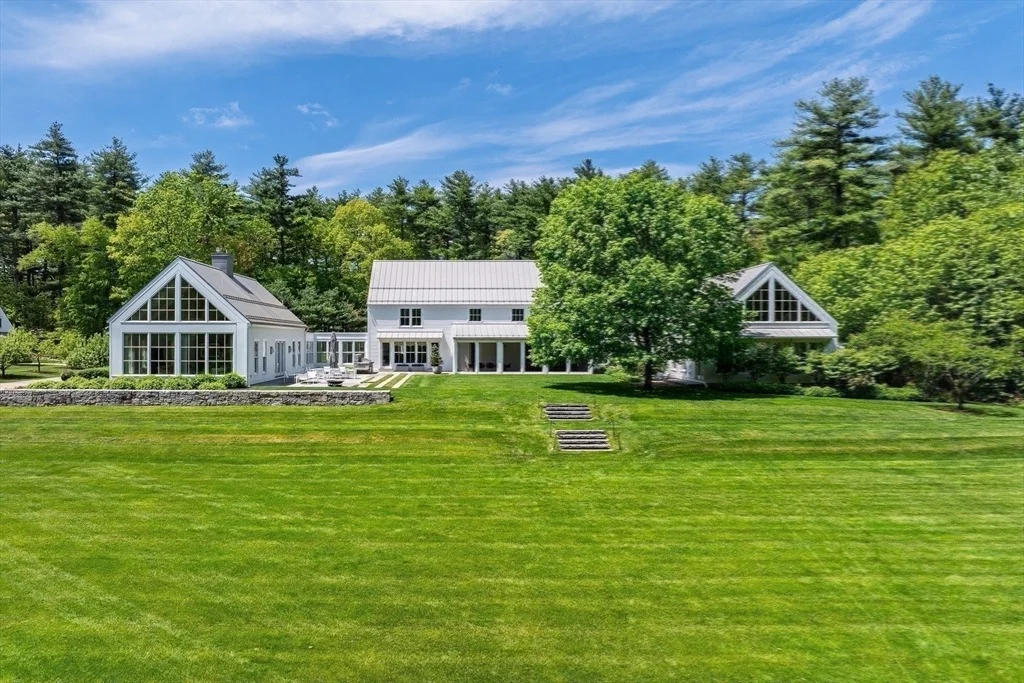 Photo of 163 Nagog Hill Rd
