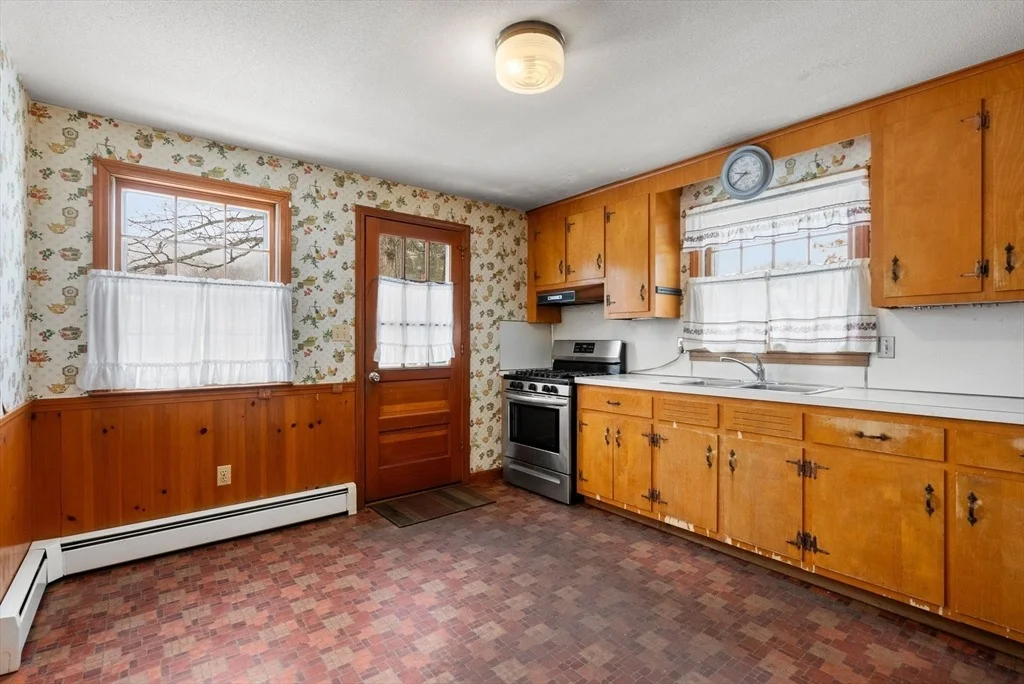 Photo of 51 Robinson Dr