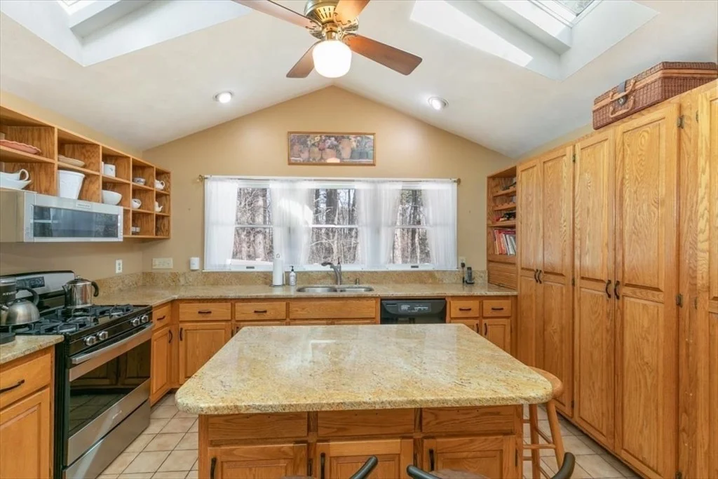 Photo of 58 Oakcrest Circle