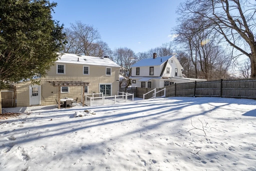 Photo of 23 Tiverton Parkway