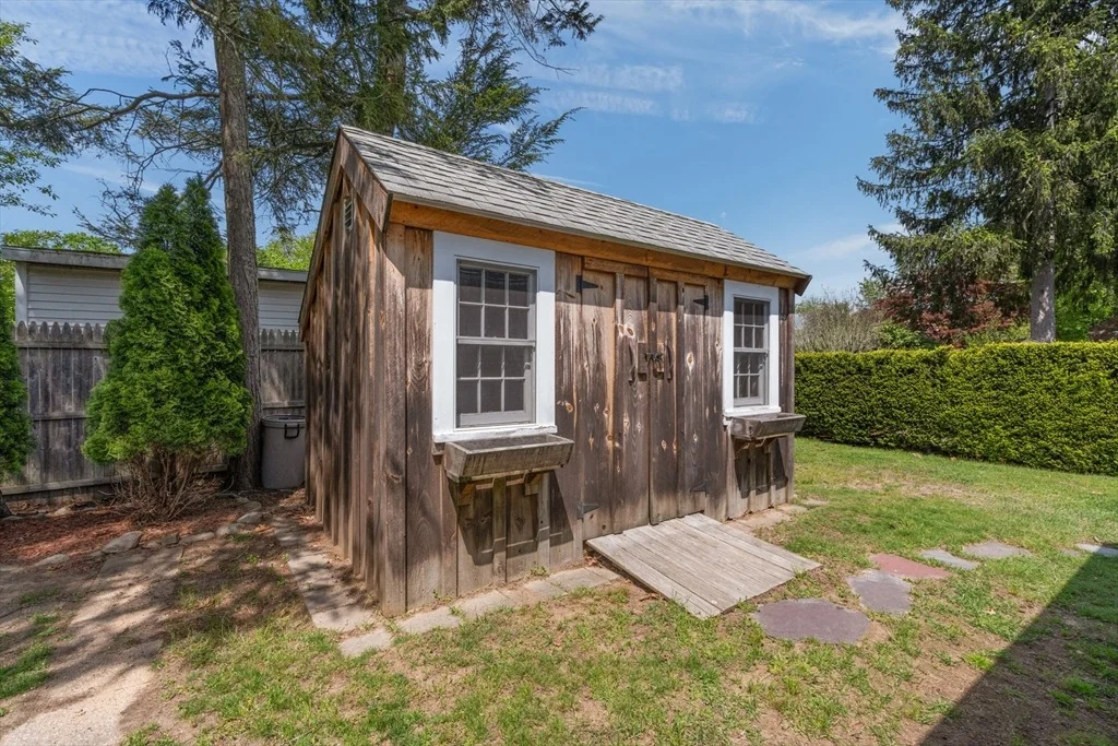 Photo of 25 Tullson Ave