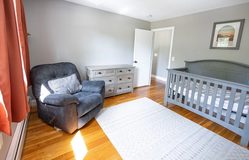 Photo of 32 Alvirne Dr