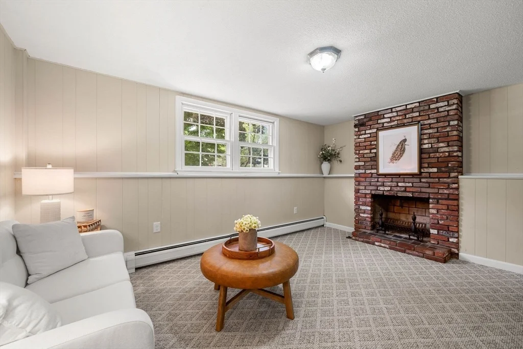 Photo of 21 Freeport Dr