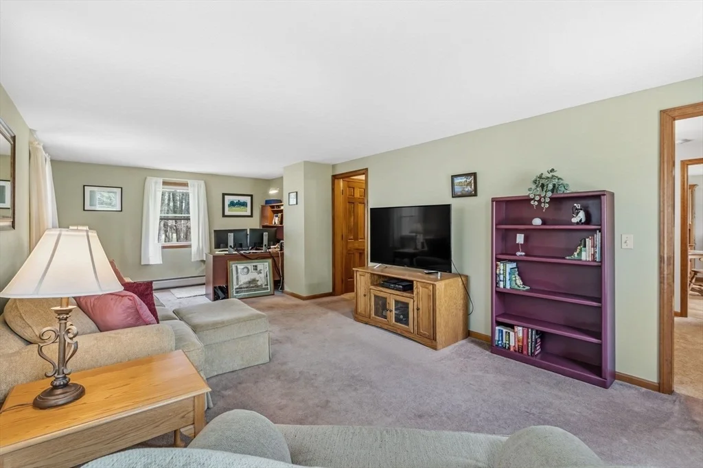 Photo of 8 Jeanne Circle