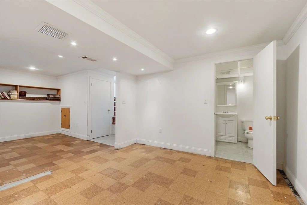 Photo of 12 Debra Ln
