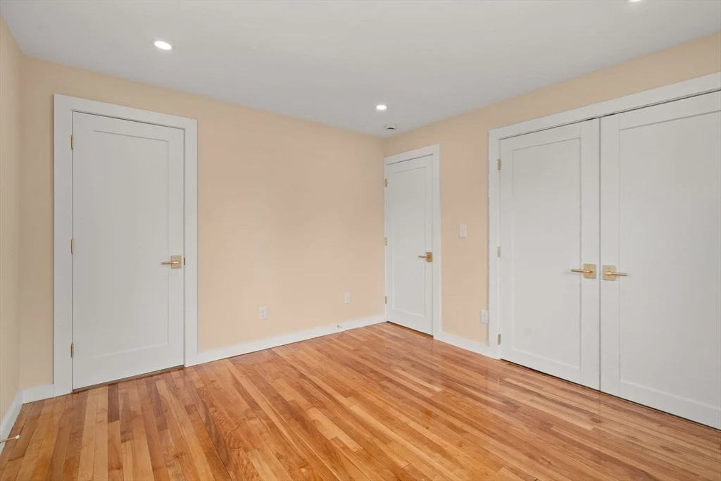 Photo of 331 Burncoat Street