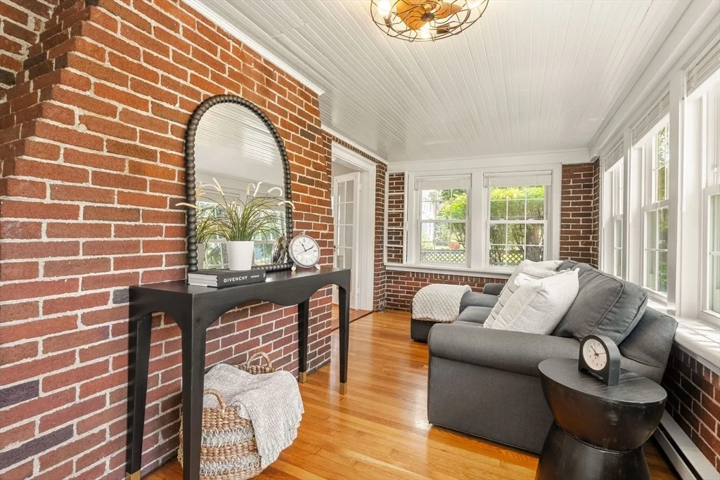 Photo of 106 Central St