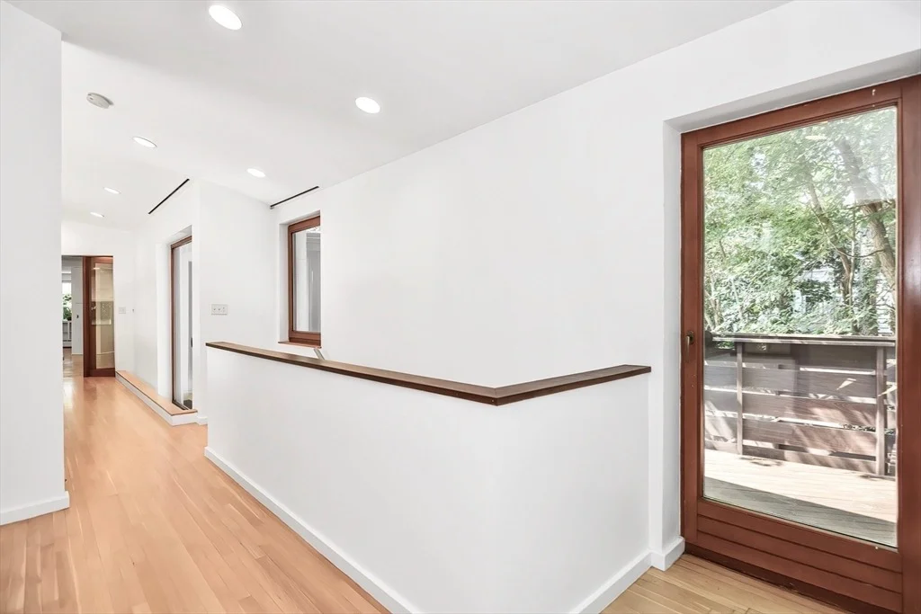 Photo of 115 Juniper Rd