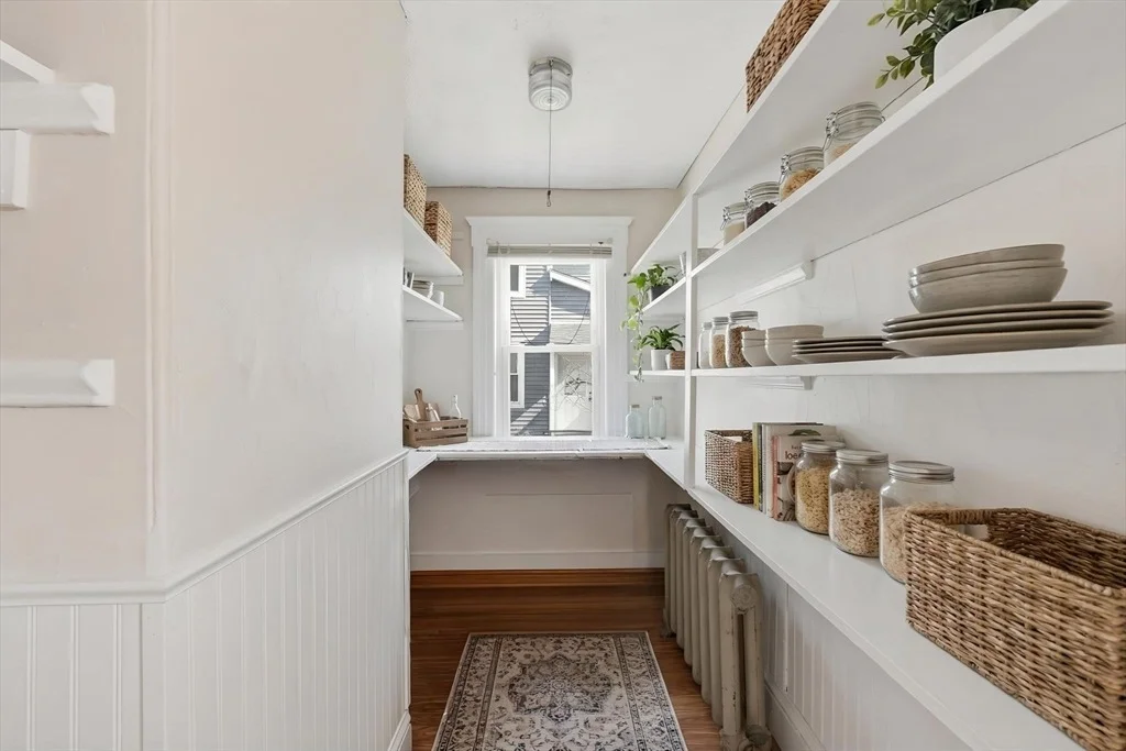 Photo of 32 Allen Ave