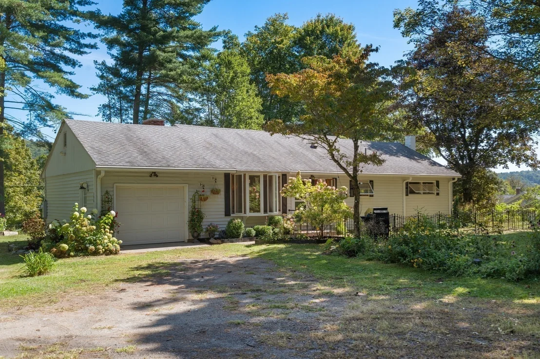Photo of 396 Brattleboro Rd