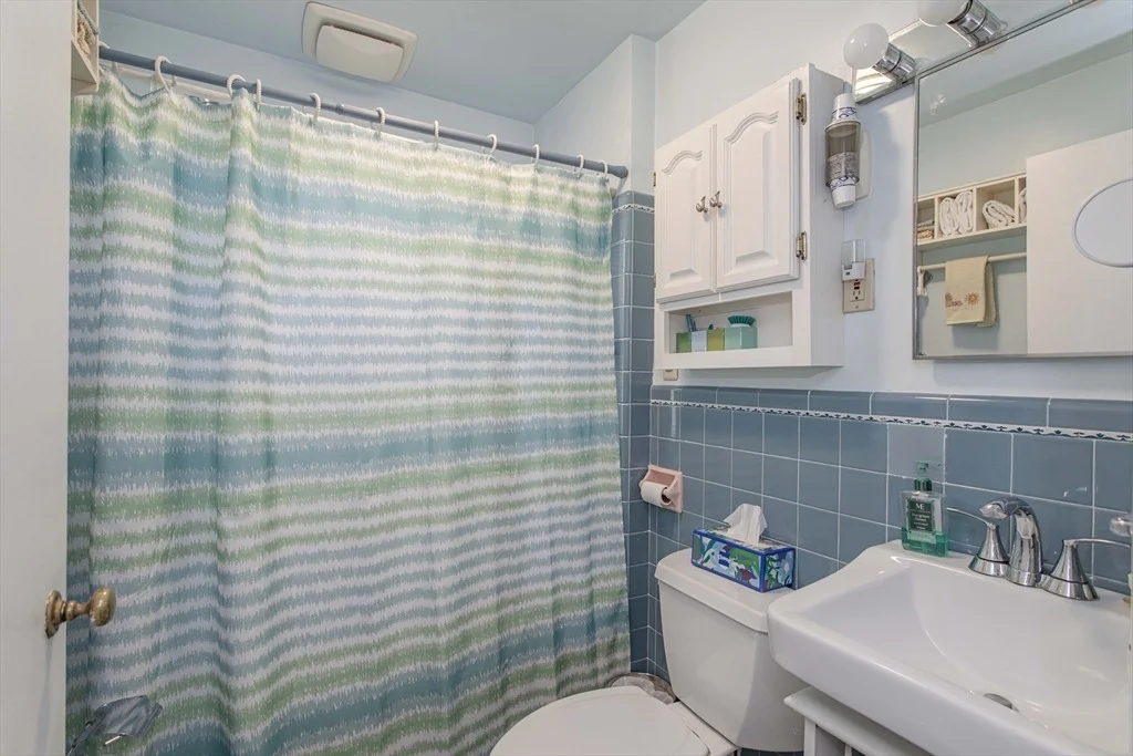 Photo of 181 Oak Street