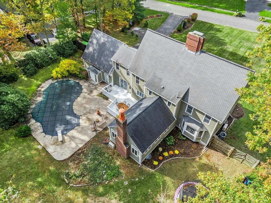 Photo of 266 Willowgate Rise