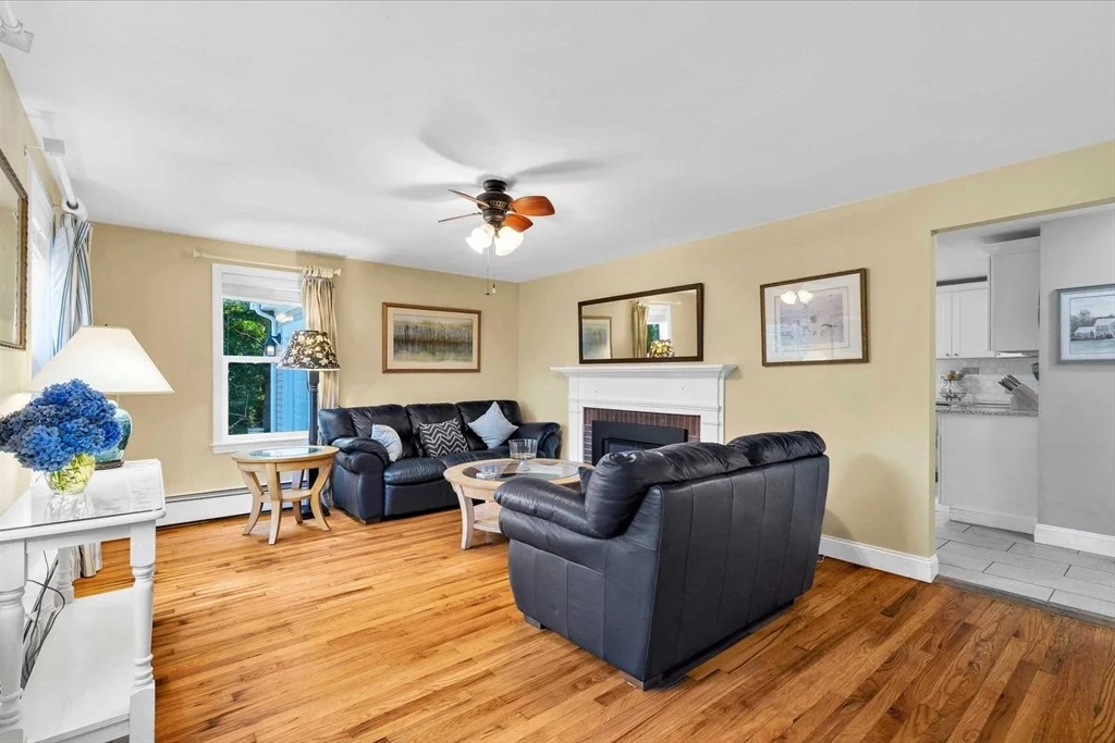 Photo of 15 Melissa Ave