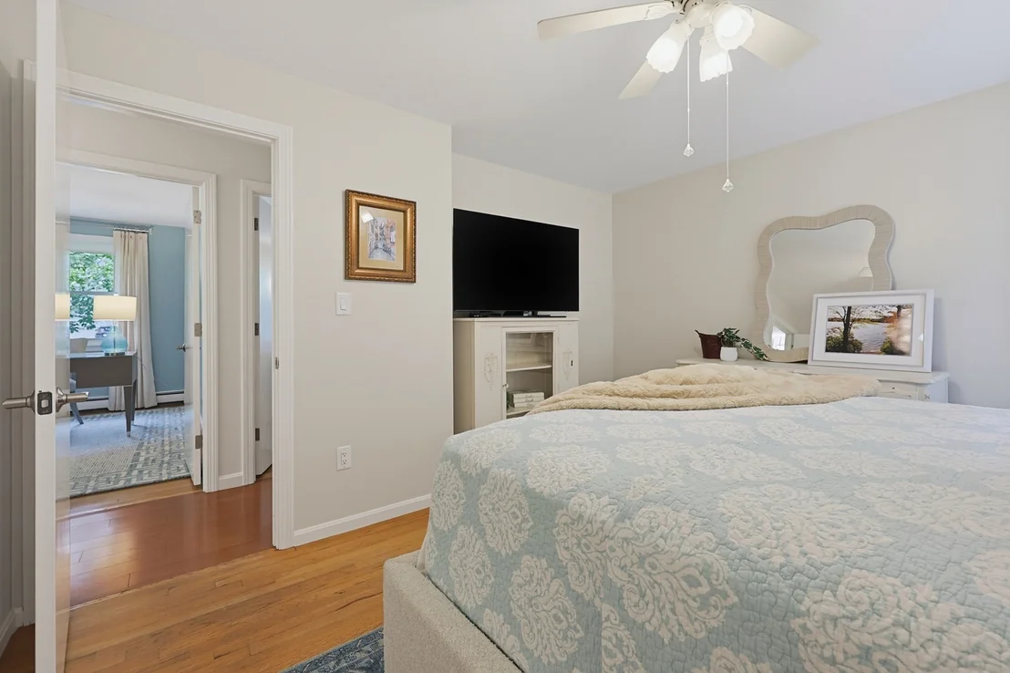 Photo of 45 Surrey Dr